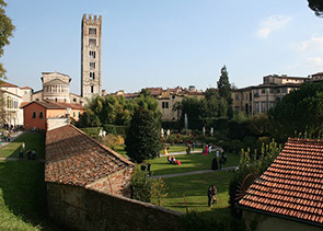 Private Tour to Pisa and Lucca from Florence 