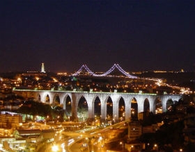 Lisbon by night tour (with Fado show)